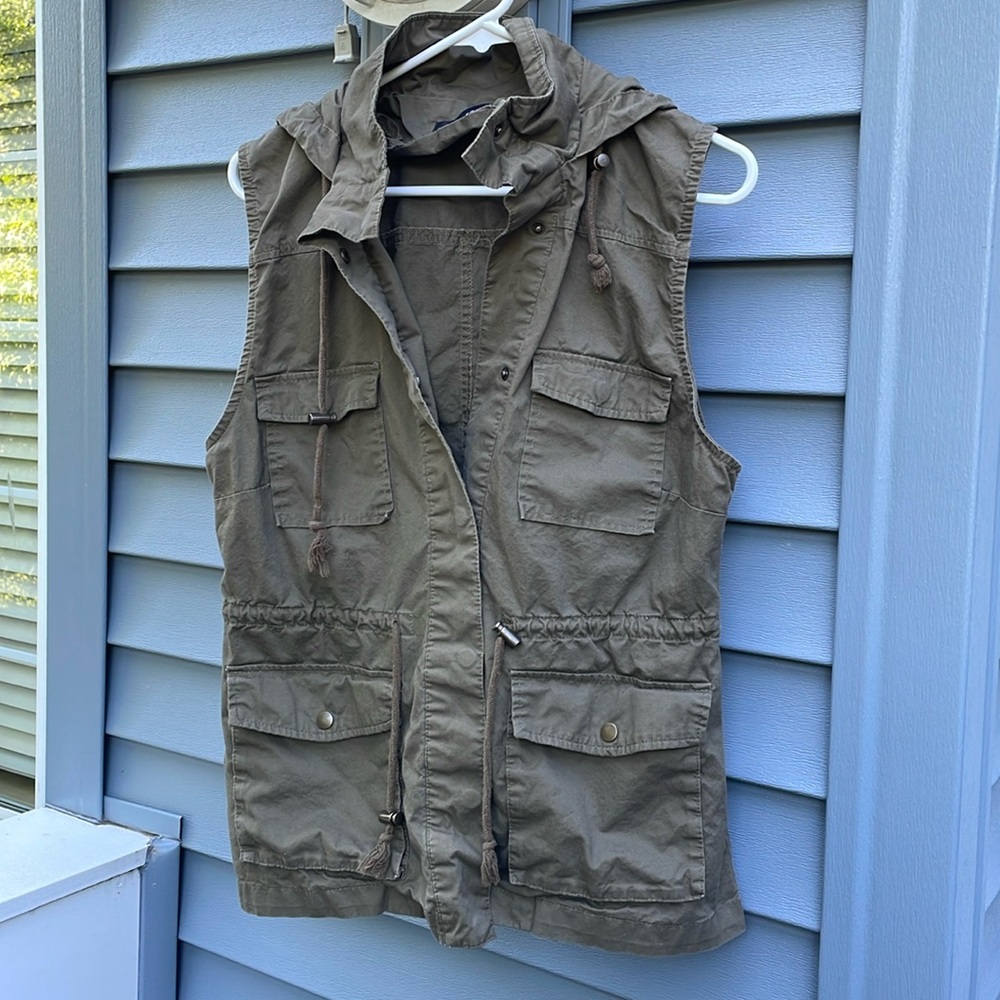 Love Tree Hooded Vest